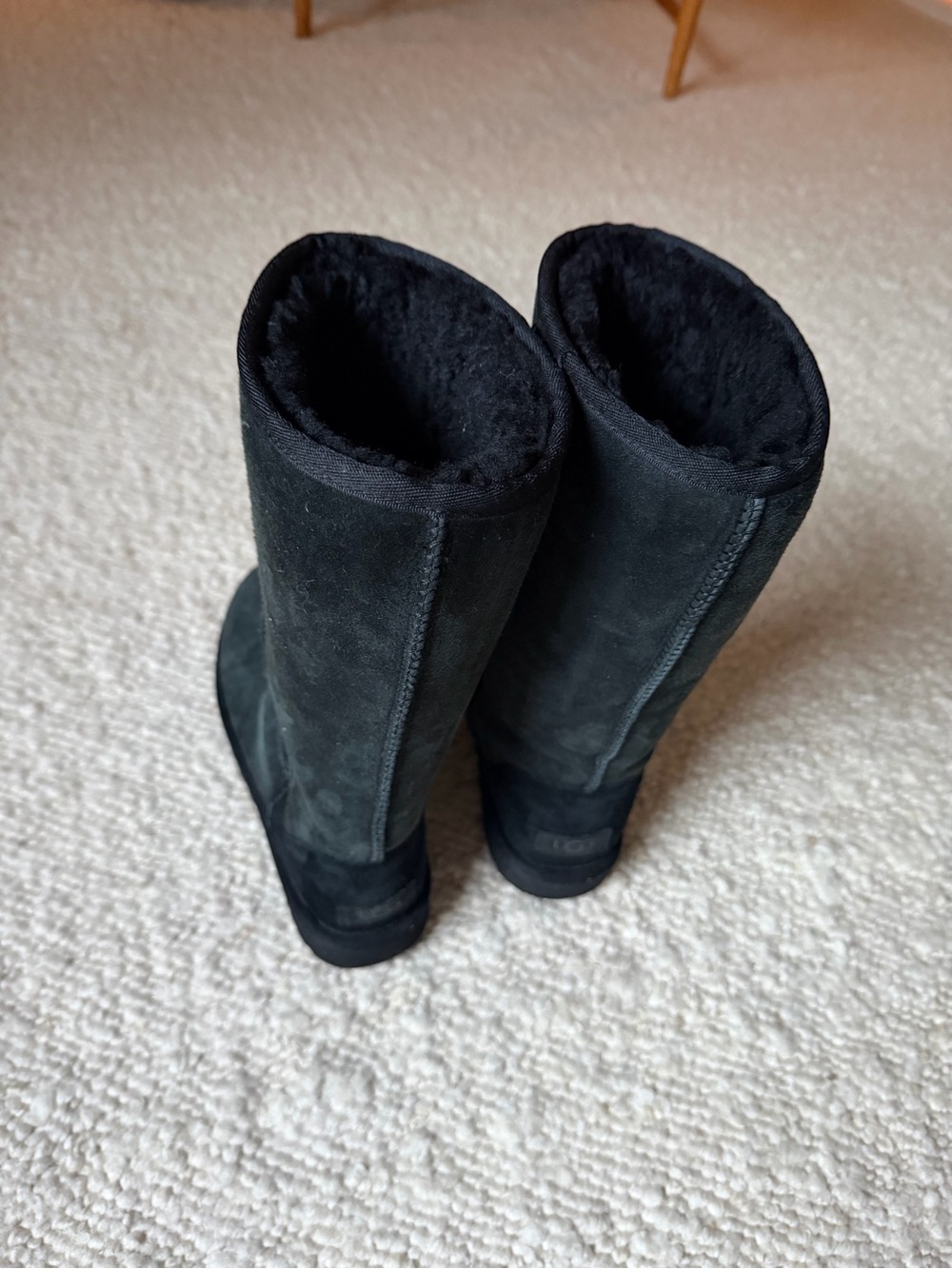 UGG Black Tall Suede Knee high Boots size 8 - Picture 3 of 5